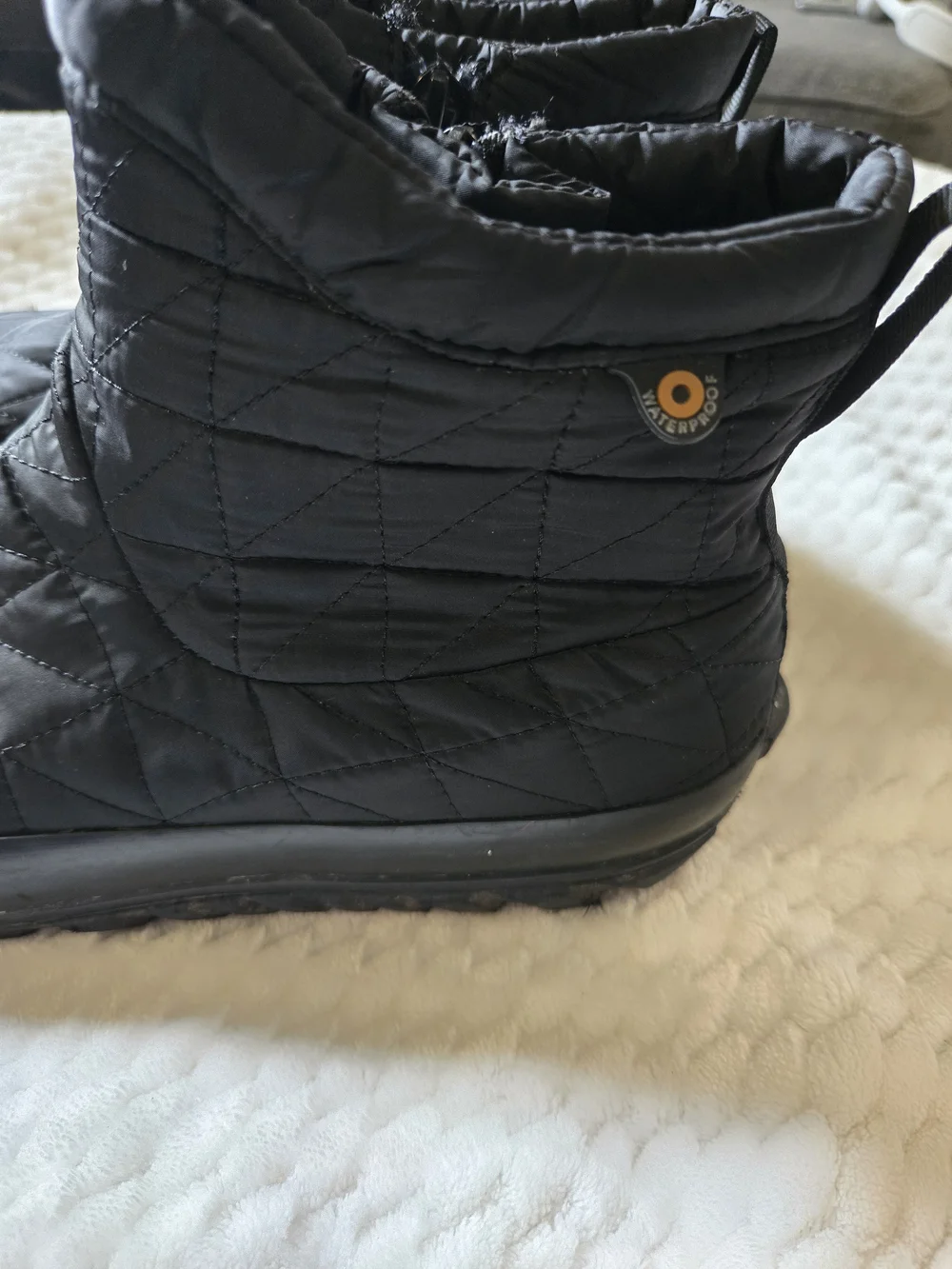 Bogs Quilted Black Women's Winter Ankle Boots